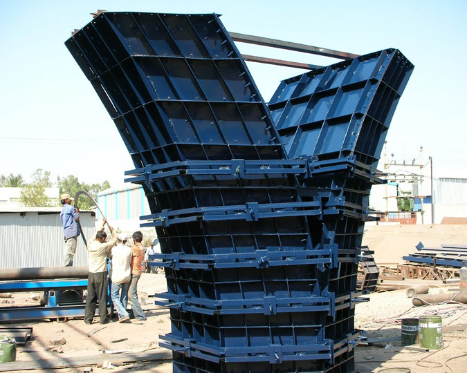 Hexagonal Pier with Steel Grooves